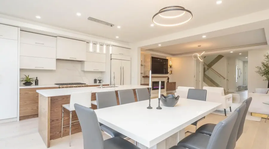 11B Maple Avenue N, Mississauga, Ontario, L5H 2R9, Canada, 4 Bedrooms Bedrooms, ,6 BathroomsBathrooms,Residential,For Sale,1904195