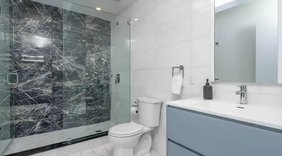 11B Maple Avenue N, Mississauga, Ontario, L5H 2R9, Canada, 4 Bedrooms Bedrooms, ,6 BathroomsBathrooms,Residential,For Sale,1904195