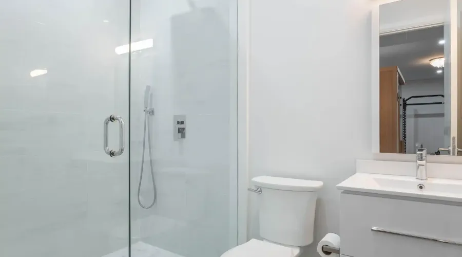 11B Maple Avenue N, Mississauga, Ontario, L5H 2R9, Canada, 4 Bedrooms Bedrooms, ,6 BathroomsBathrooms,Residential,For Sale,1904195