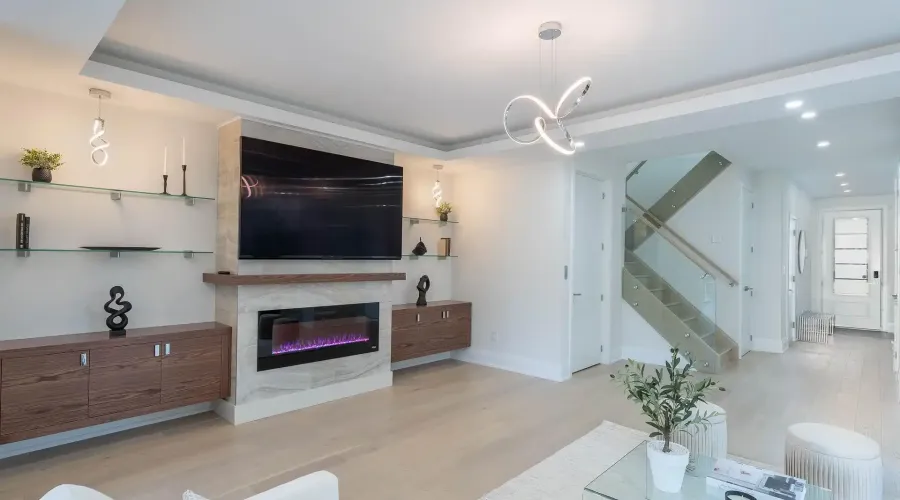 11B Maple Avenue N, Mississauga, Ontario, L5H 2R9, Canada, 4 Bedrooms Bedrooms, ,6 BathroomsBathrooms,Residential,For Sale,1904195