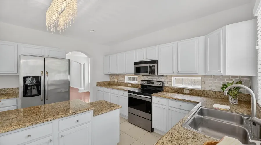 7711 NOTTINGHILL SKY DRIVE, Apollo Beach, Florida, 33572, United States, 4 Bedrooms Bedrooms, 10 Rooms Rooms,2 BathroomsBathrooms,Residential,For Sale,NOTTINGHILL SKY DRIVE,1904757
