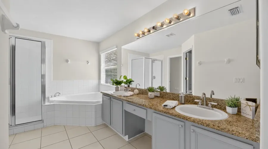 7711 NOTTINGHILL SKY DRIVE, Apollo Beach, Florida, 33572, United States, 4 Bedrooms Bedrooms, 10 Rooms Rooms,2 BathroomsBathrooms,Residential,For Sale,NOTTINGHILL SKY DRIVE,1904757