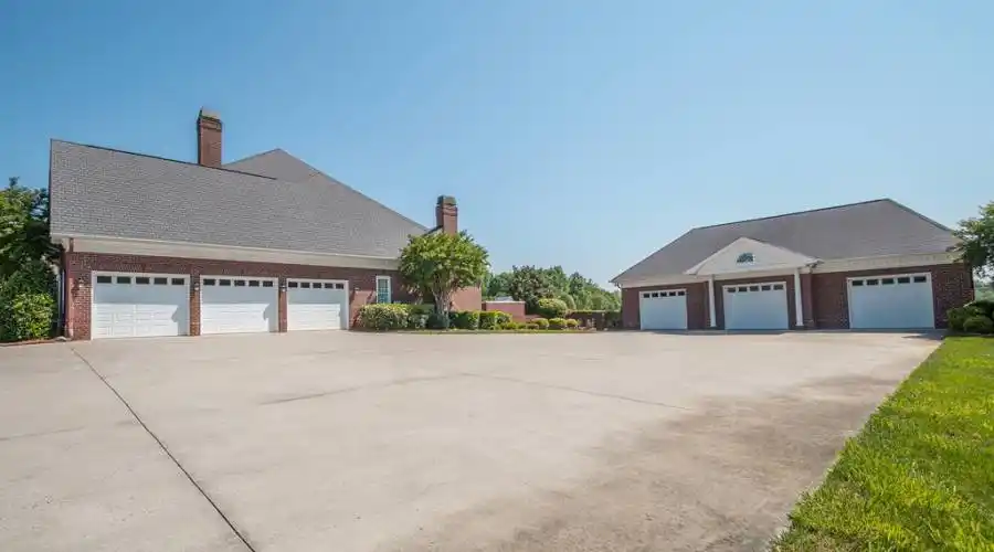 8275 Mt Olive,Concord,North Carolina 28025,United States,7 Bedrooms Bedrooms,5 BathroomsBathrooms,Residential,Mt Olive,186439