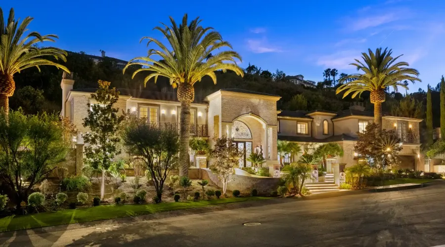 2855 Oak Knoll Drive, Diamond Bar, California, 91765, United States, 6 Bedrooms Bedrooms, ,8 BathroomsBathrooms,Residential,For Sale,Oak Knoll ,1905479
