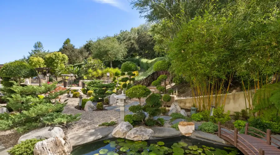 2855 Oak Knoll Drive, Diamond Bar, California, 91765, United States, 6 Bedrooms Bedrooms, ,8 BathroomsBathrooms,Residential,For Sale,Oak Knoll ,1905479