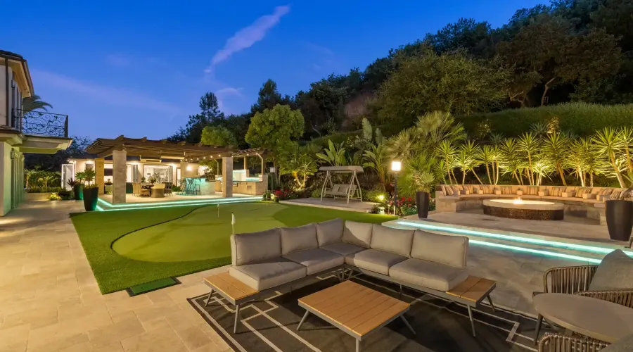 2855 Oak Knoll Drive, Diamond Bar, California, 91765, United States, 6 Bedrooms Bedrooms, ,8 BathroomsBathrooms,Residential,For Sale,Oak Knoll ,1905479