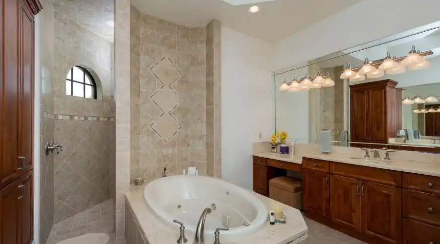 1458 Butterfield Ct.,Marco Island,Florida 34145,United States,4 Bedrooms Bedrooms,4 BathroomsBathrooms,Waterfront,Butterfield ,186577