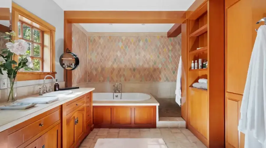 4750 Encino Ave, Encino, California, 91316, United States, 12 Bedrooms Bedrooms, ,17 BathroomsBathrooms,Residential,For Sale,Encino ,1908177