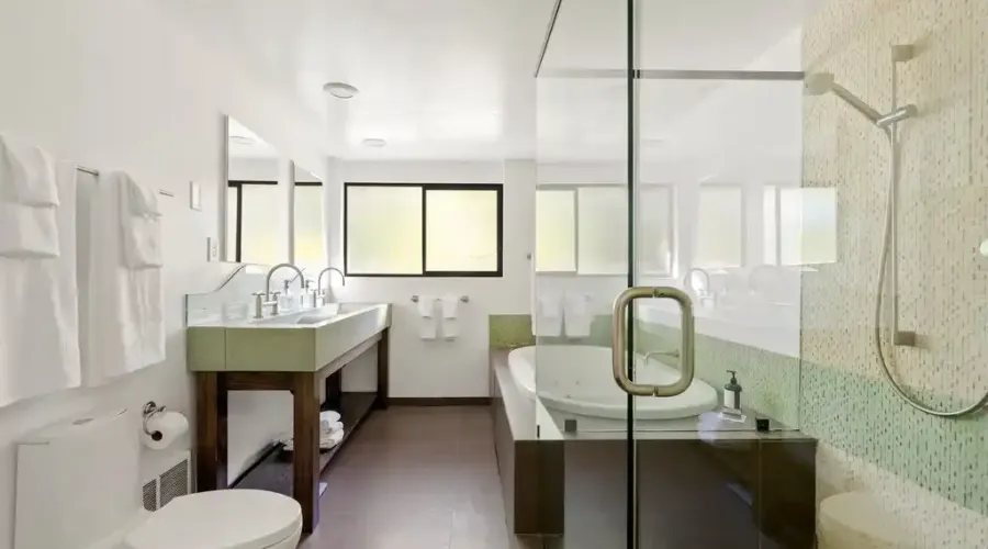 4750 Encino Ave, Encino, California, 91316, United States, 12 Bedrooms Bedrooms, ,17 BathroomsBathrooms,Residential,For Sale,Encino ,1908177