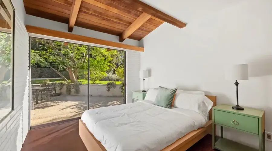 4750 Encino Ave, Encino, California, 91316, United States, 12 Bedrooms Bedrooms, ,17 BathroomsBathrooms,Residential,For Sale,Encino ,1908177