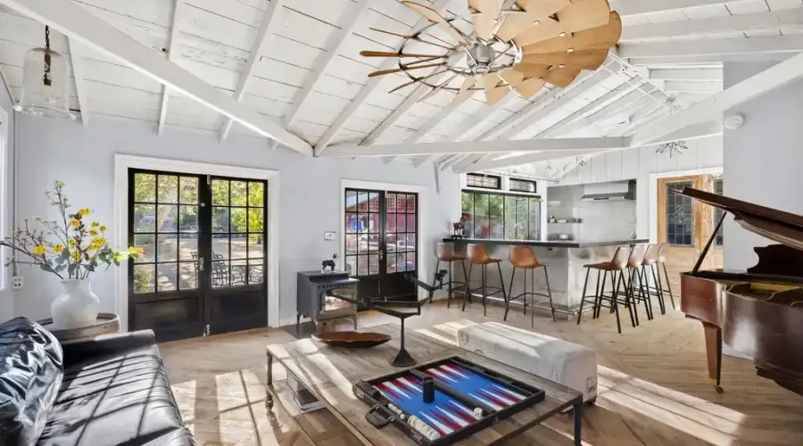 4750 Encino Ave, Encino, California, 91316, United States, 12 Bedrooms Bedrooms, ,17 BathroomsBathrooms,Residential,For Sale,Encino ,1908177