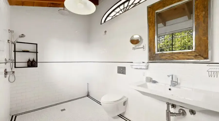 4750 Encino Ave, Encino, California, 91316, United States, 12 Bedrooms Bedrooms, ,17 BathroomsBathrooms,Residential,For Sale,Encino ,1908177