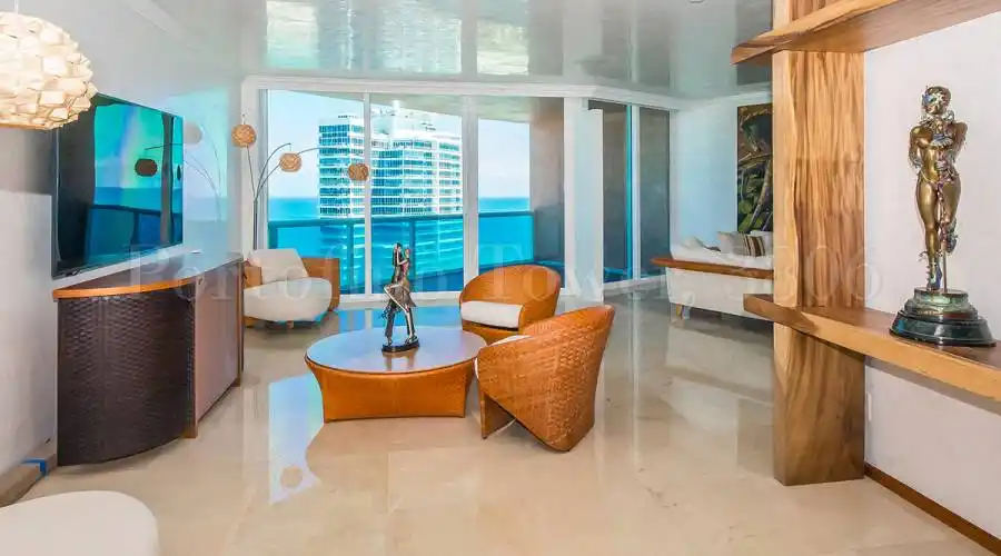 300 South Pointe Drive,Miami Beach,Florida 33139,United States,2 Bedrooms Bedrooms,2 BathroomsBathrooms,Residential,300 South Pointe Drive,187220
