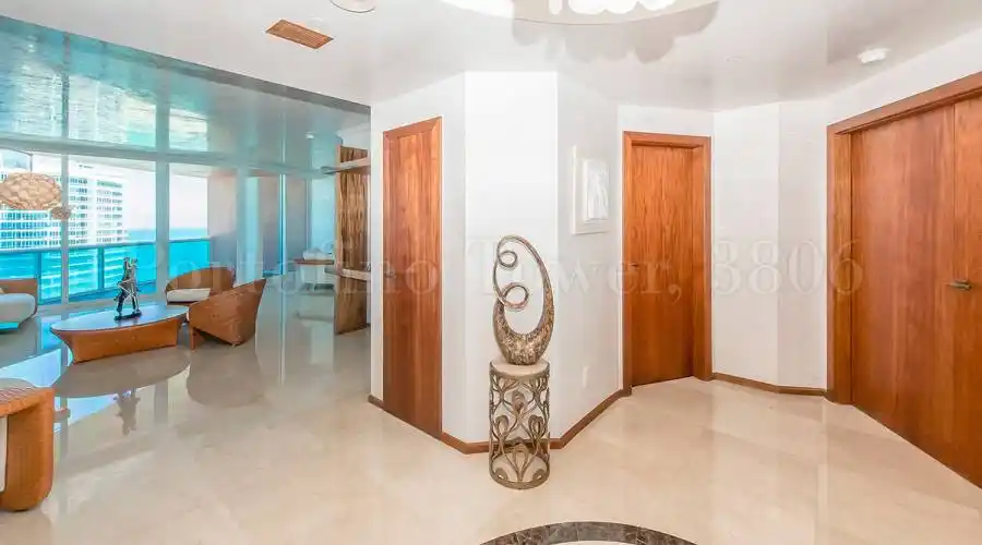 300 South Pointe Drive,Miami Beach,Florida 33139,United States,2 Bedrooms Bedrooms,2 BathroomsBathrooms,Residential,300 South Pointe Drive,187220