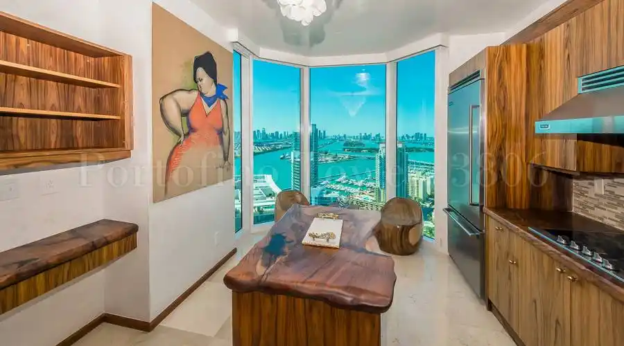 300 South Pointe Drive,Miami Beach,Florida 33139,United States,2 Bedrooms Bedrooms,2 BathroomsBathrooms,Residential,300 South Pointe Drive,187220