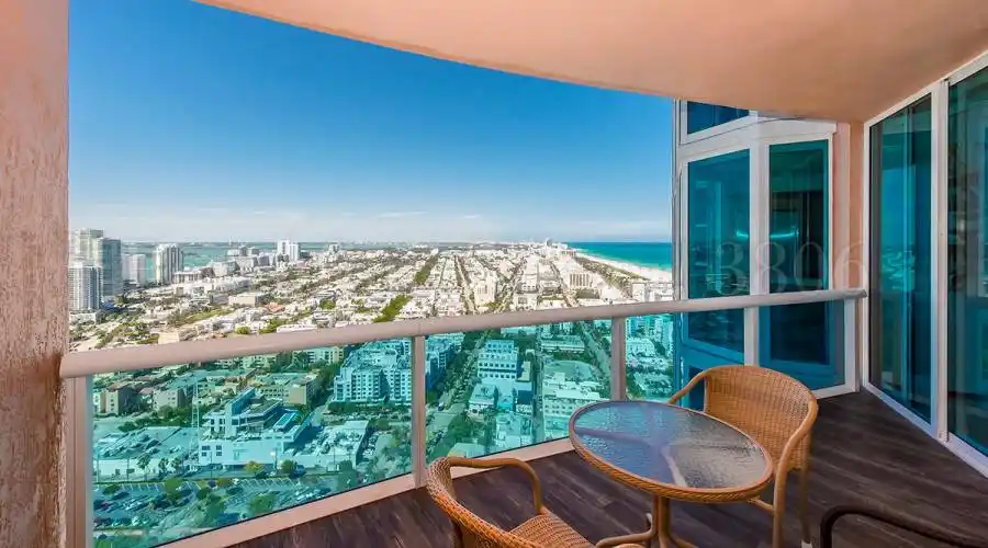300 South Pointe Drive,Miami Beach,Florida 33139,United States,2 Bedrooms Bedrooms,2 BathroomsBathrooms,Residential,300 South Pointe Drive,187220