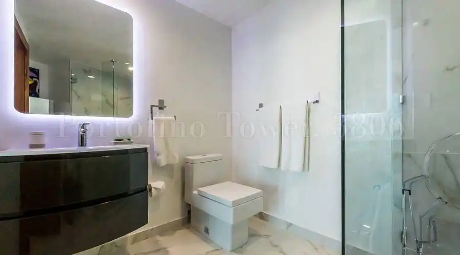 300 South Pointe Drive,Miami Beach,Florida 33139,United States,2 Bedrooms Bedrooms,2 BathroomsBathrooms,Residential,300 South Pointe Drive,187220