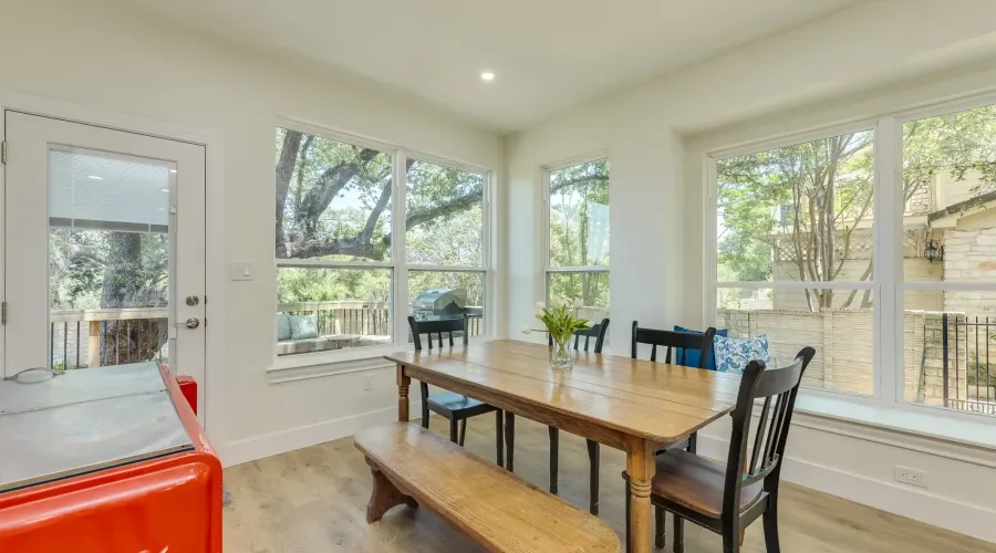 38 Cottondale Rd, The Hills, Texas, 78738, United States, 4 Bedrooms Bedrooms, ,3 BathroomsBathrooms,Single family home,For Sale,Cottondale Rd,1913064