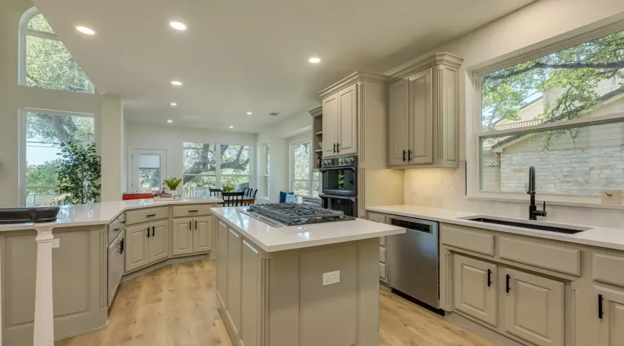 38 Cottondale Rd, The Hills, Texas, 78738, United States, 4 Bedrooms Bedrooms, ,3 BathroomsBathrooms,Single family home,For Sale,Cottondale Rd,1913064