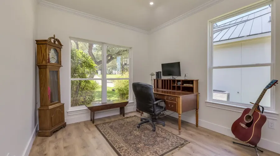 38 Cottondale Rd, The Hills, Texas, 78738, United States, 4 Bedrooms Bedrooms, ,3 BathroomsBathrooms,Single family home,For Sale,Cottondale Rd,1913064