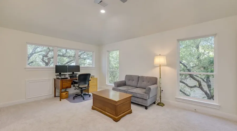 38 Cottondale Rd, The Hills, Texas, 78738, United States, 4 Bedrooms Bedrooms, ,3 BathroomsBathrooms,Single family home,For Sale,Cottondale Rd,1913064