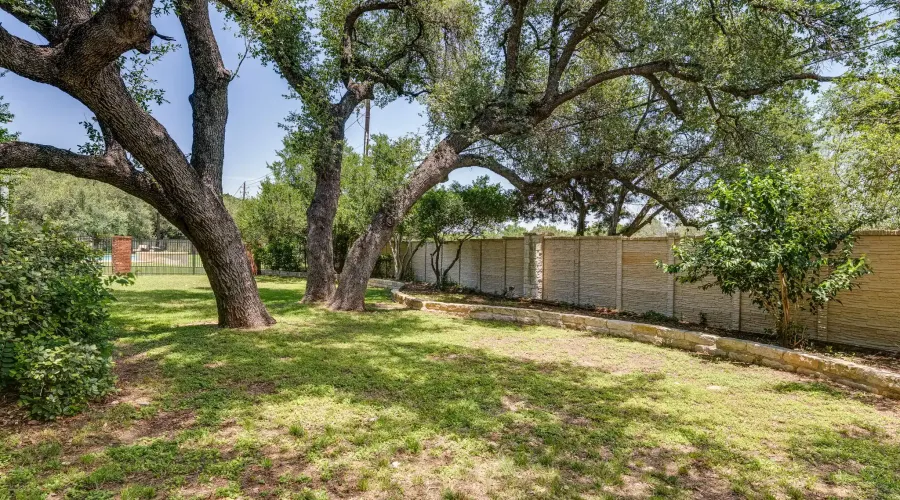 38 Cottondale Rd, The Hills, Texas, 78738, United States, 4 Bedrooms Bedrooms, ,3 BathroomsBathrooms,Single family home,For Sale,Cottondale Rd,1913064