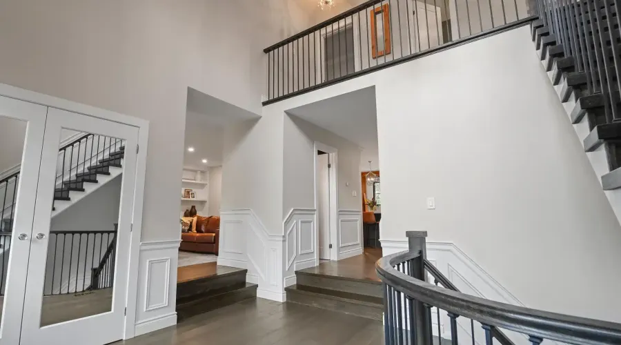 2592 Barrisdale Court, Mississauga, Ontario, L5N 2H2, Canada, 4 Bedrooms Bedrooms, ,5 BathroomsBathrooms,Residential,For Sale,Barrisdale Court,1913995