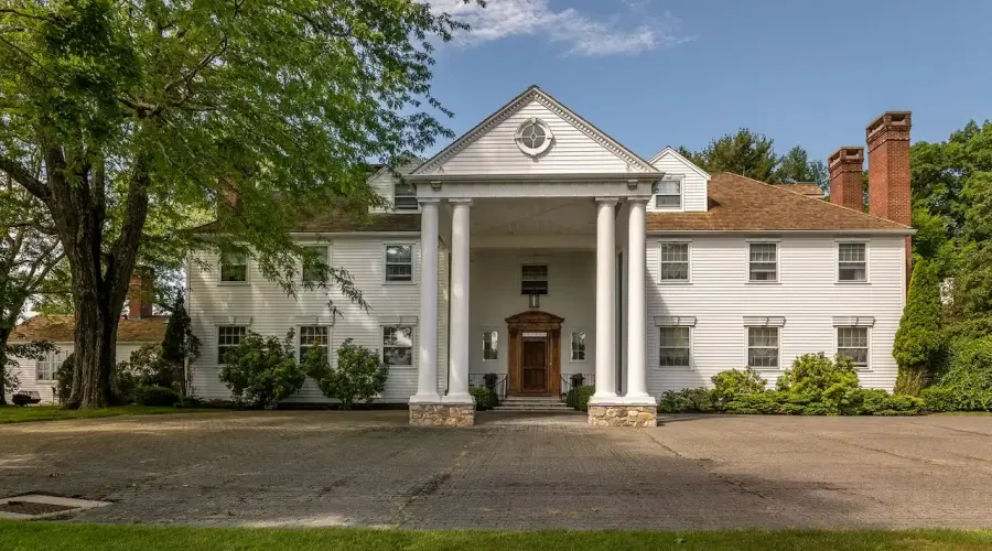 Seherr Thoss Drive, Litchfield, Connecticut, 06759, United States, 7 Bedrooms Bedrooms, 16 Rooms Rooms,6 BathroomsBathrooms,Residential,For Sale,Seherr Thoss,1914645