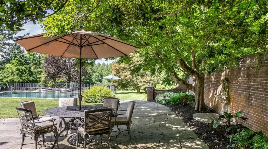 Seherr Thoss Drive, Litchfield, Connecticut, 06759, United States, 7 Bedrooms Bedrooms, 16 Rooms Rooms,6 BathroomsBathrooms,Residential,For Sale,Seherr Thoss,1914645