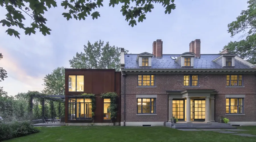 55 Fayerweather St, Cambridge, Massachusetts, 02138, United States, 7 Bedrooms Bedrooms, ,9 BathroomsBathrooms,Residential,Residential,1918789