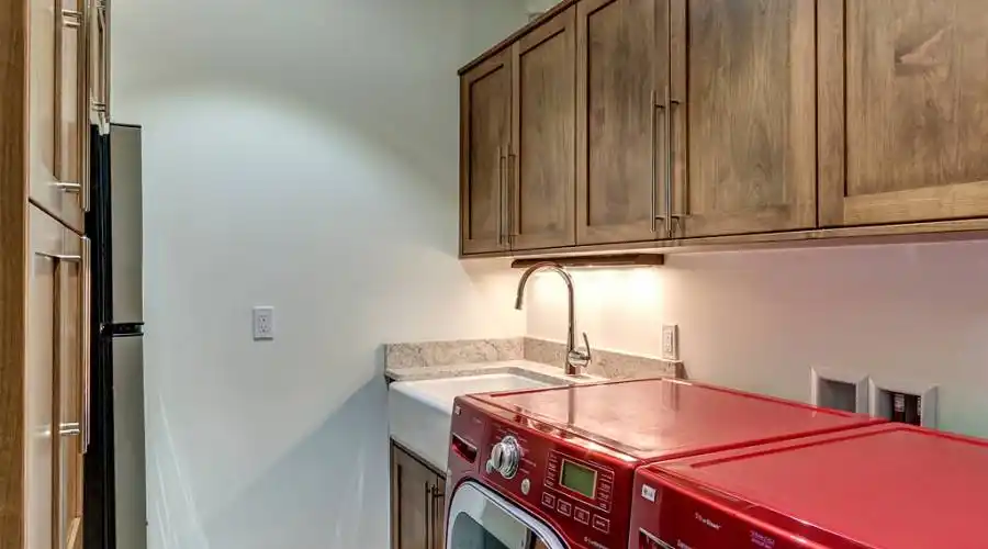 131 Windwood,Breckenridge,Colorado 80424,United States,6 Bedrooms Bedrooms,10 Rooms Rooms,6 BathroomsBathrooms,Residential,Windwood,187972
