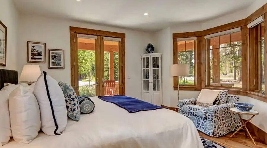 131 Windwood,Breckenridge,Colorado 80424,United States,6 Bedrooms Bedrooms,10 Rooms Rooms,6 BathroomsBathrooms,Residential,Windwood,187972