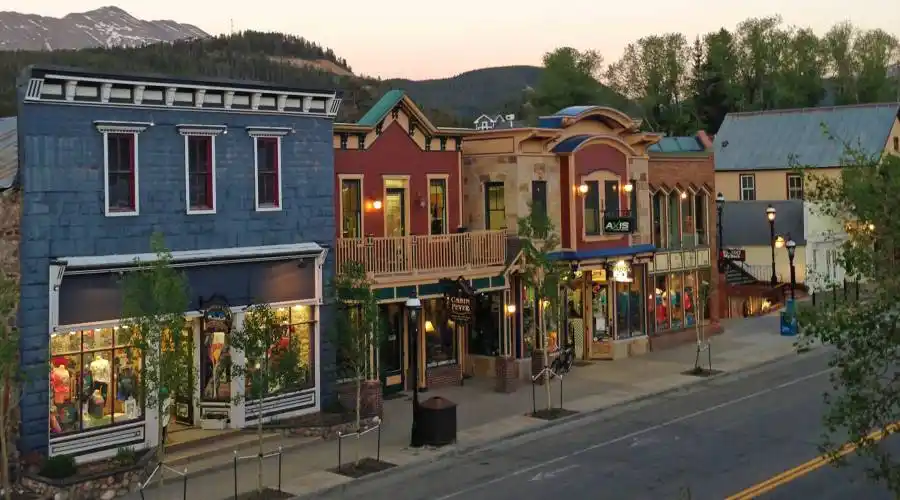 131 Windwood,Breckenridge,Colorado 80424,United States,6 Bedrooms Bedrooms,10 Rooms Rooms,6 BathroomsBathrooms,Residential,Windwood,187972