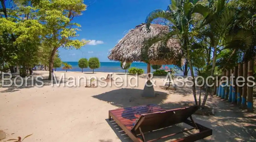 Plantation,Placencia,Stann Creek,00000,Belize,3 Bedrooms Bedrooms,2 BathroomsBathrooms,Residential,Plantation ,188078
