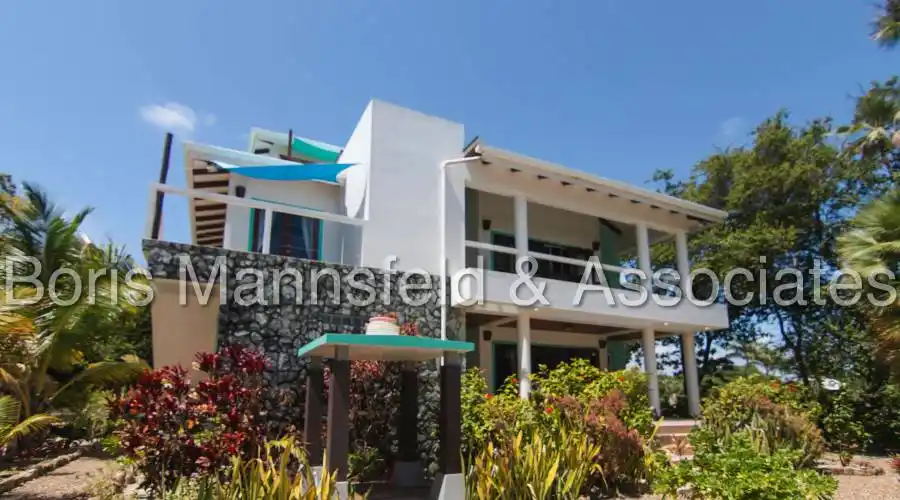 Plantation,Placencia,Stann Creek,00000,Belize,3 Bedrooms Bedrooms,2 BathroomsBathrooms,Residential,Plantation ,188078