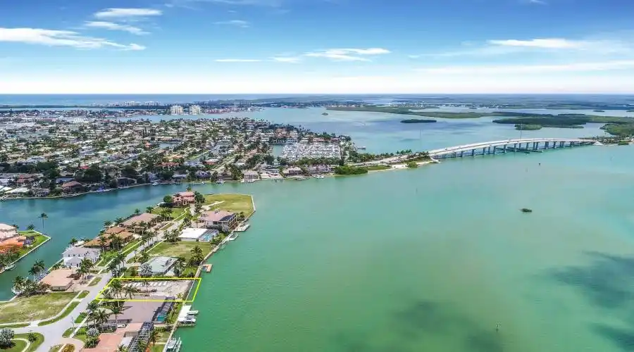 1441 Butterfield Ct.,Marco Island,Florida 34145,United States,4 Bedrooms Bedrooms,5 BathroomsBathrooms,Waterfront,Butterfield ,188207