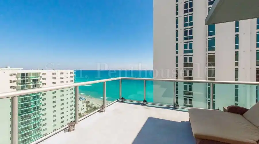 4001 South Ocean Drive,Hollywood,Florida 33019,United States,3 Bedrooms Bedrooms,2 BathroomsBathrooms,Residential,4001 South Ocean Drive,17,188270