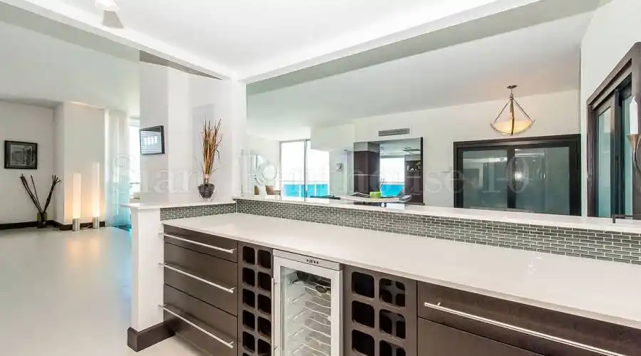 4001 South Ocean Drive,Hollywood,Florida 33019,United States,3 Bedrooms Bedrooms,2 BathroomsBathrooms,Residential,4001 South Ocean Drive,17,188270