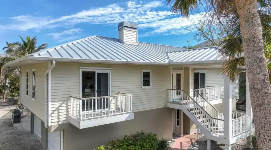 702 Pyrula Avenue, Sanibel, Florida, 33957, United States, 3 Bedrooms Bedrooms, 10 Rooms Rooms,2 BathroomsBathrooms,Residential,For Sale,Pyrula,1926723