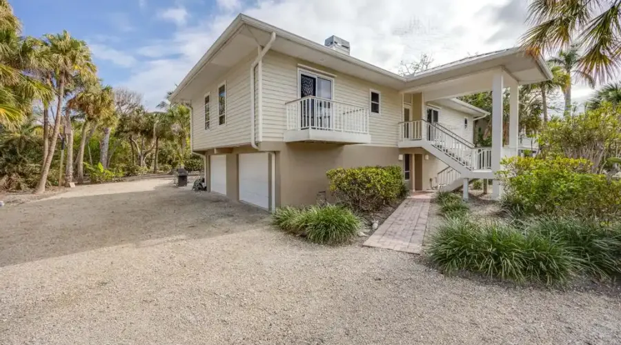 702 Pyrula Avenue, Sanibel, Florida, 33957, United States, 3 Bedrooms Bedrooms, 10 Rooms Rooms,2 BathroomsBathrooms,Residential,For Sale,Pyrula,1926723