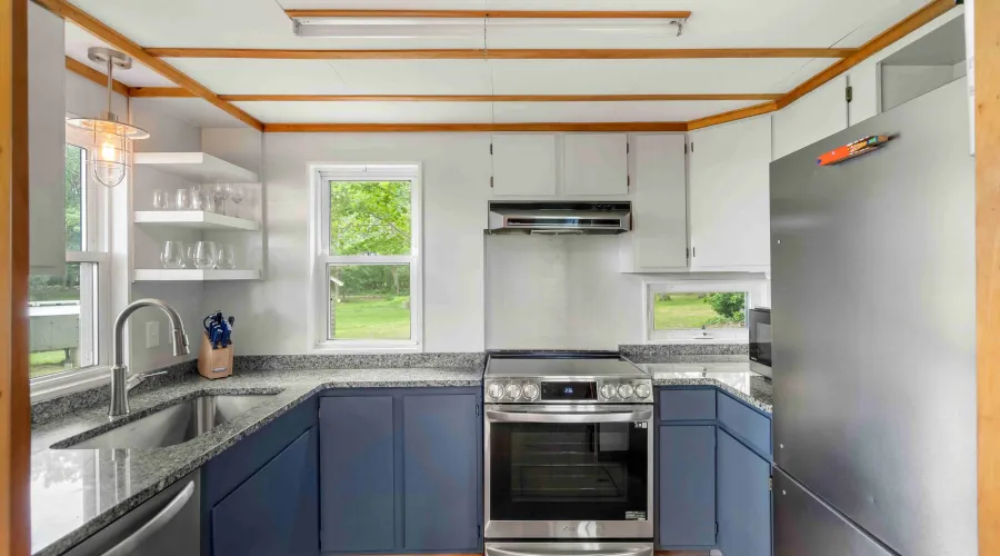 Essex, Massachusetts, United States, 3 Bedrooms Bedrooms, 5 Rooms Rooms,1 BathroomBathrooms,Residential,For Sale,1933909