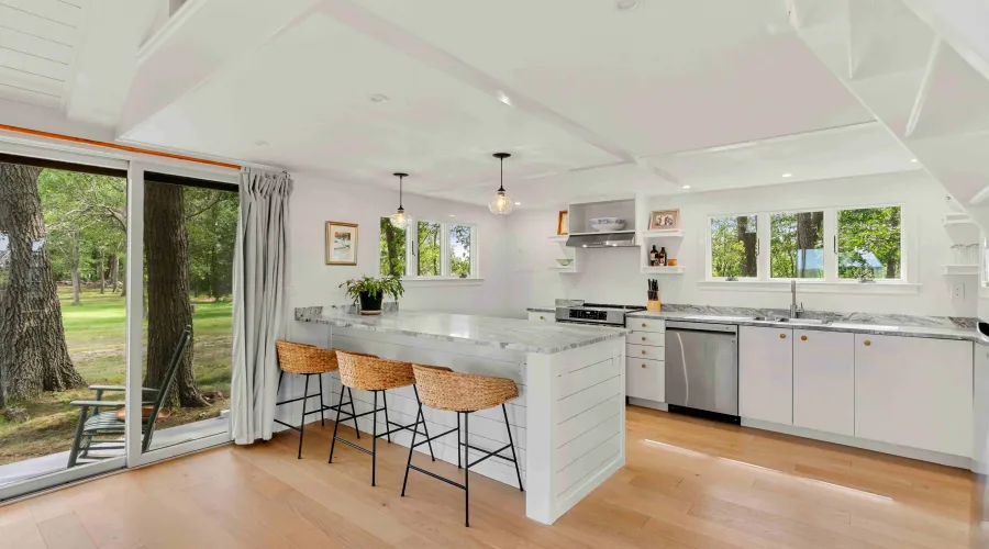 Essex, Massachusetts, United States, 3 Bedrooms Bedrooms, 5 Rooms Rooms,1 BathroomBathrooms,Residential,For Sale,1933909