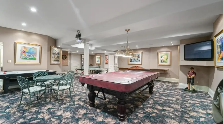 10140 Pineview Trail, Milton, Ontario, L0P 1B0, Canada, 3 Bedrooms Bedrooms, ,8 BathroomsBathrooms,Residential,For Sale,1933911