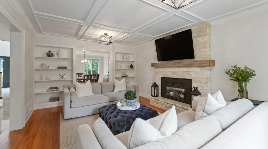 1117 Fleet Street, Mississauga, Ontario, L5H 3P4, Canada, 4 Bedrooms Bedrooms, ,4 BathroomsBathrooms,Residential,For Sale,1936172
