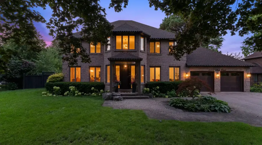 1117 Fleet Street, Mississauga, Ontario, L5H 3P4, Canada, 4 Bedrooms Bedrooms, ,4 BathroomsBathrooms,Residential,For Sale,1936172