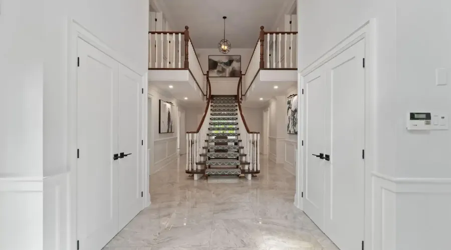 1117 Fleet Street, Mississauga, Ontario, L5H 3P4, Canada, 4 Bedrooms Bedrooms, ,4 BathroomsBathrooms,Residential,For Sale,1936172