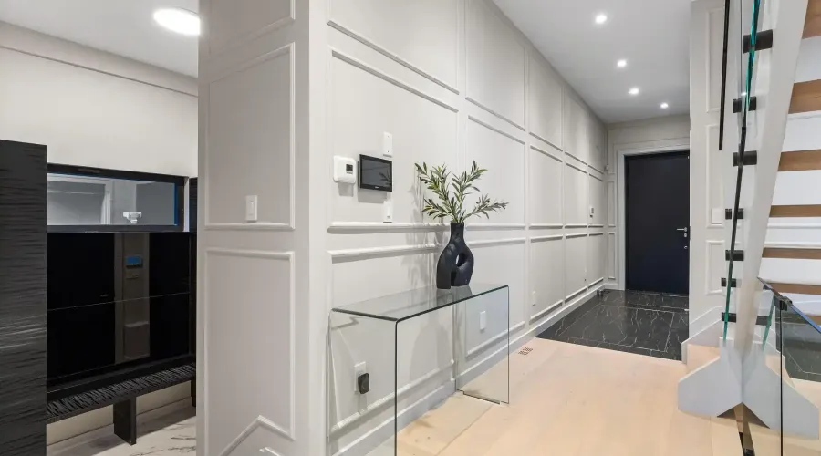 1090 Ella Avenue, Mississauga, Ontario, L5E 1H5, Canada, 3 Bedrooms Bedrooms, ,4 BathroomsBathrooms,Residential,For Sale,1936173