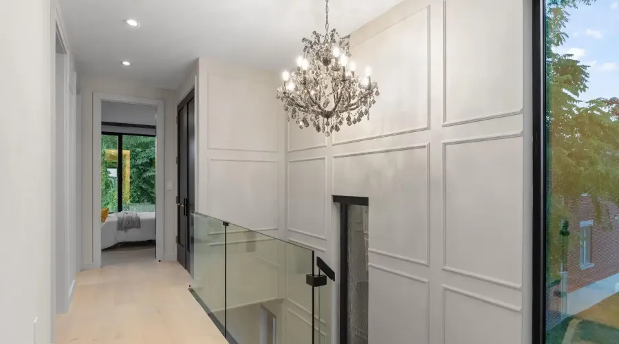 1090 Ella Avenue, Mississauga, Ontario, L5E 1H5, Canada, 3 Bedrooms Bedrooms, ,4 BathroomsBathrooms,Residential,For Sale,1936173