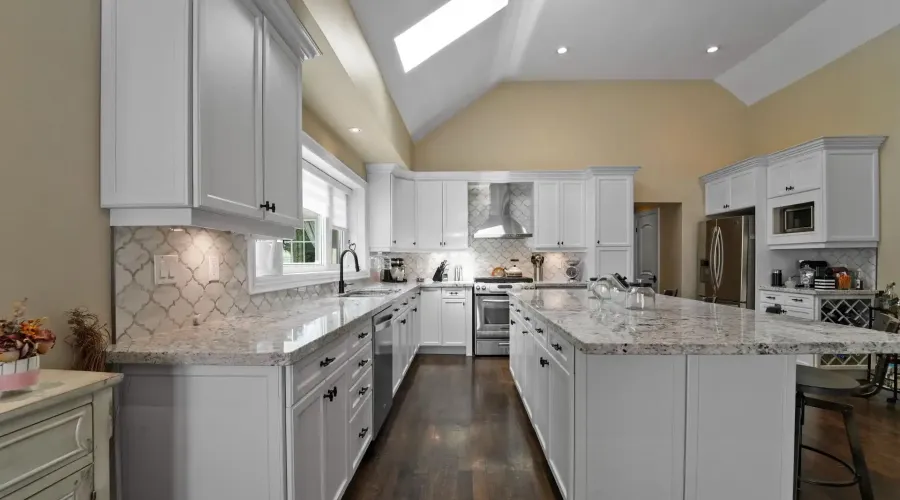1480 Clarkson Road N, Mississauga, Ontario, L5J 2W9, Canada, 3 Bedrooms Bedrooms, ,3 BathroomsBathrooms,Residential,For Sale,1936174