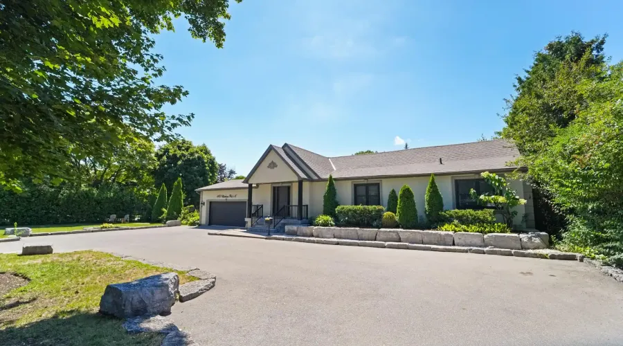 1480 Clarkson Road N, Mississauga, Ontario, L5J 2W9, Canada, 3 Bedrooms Bedrooms, ,3 BathroomsBathrooms,Residential,For Sale,1936174